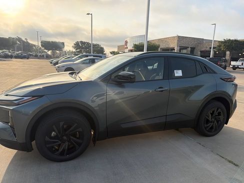 Used 2026 Toyota C-HR w/ Cold Weather Package AWD/4WD image 2