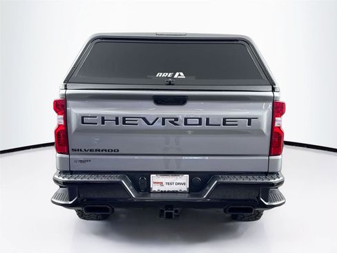Used 2025 Chevrolet Silverado 1500 Custom Trail Boss w/ LPO, Dark Essentials Package image 13