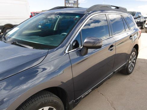 Used 2017 Subaru Outback 3.6R Limited AWD/4WD image 7