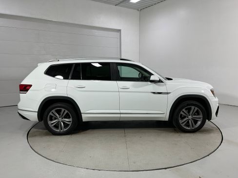 Used 2018 Volkswagen Atlas SEL w/ R-Line Package AWD/4WD image 39