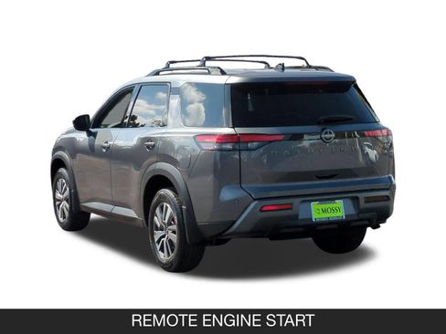 New 2026 Nissan Pathfinder SL image 7
