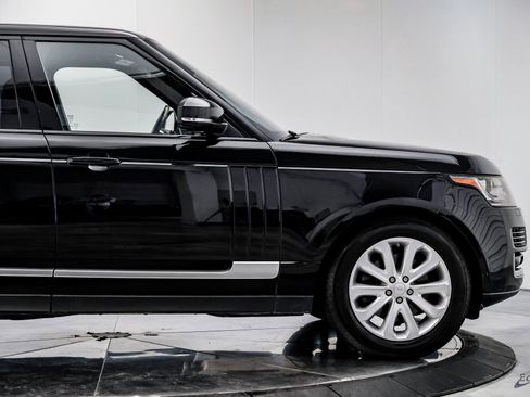 Used 2017 Land Rover Range Rover HSE image 20