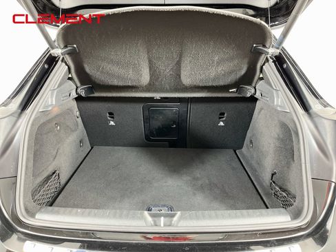 Used 2020 Mercedes-Benz GLA 250 w/ Premium Package image 10