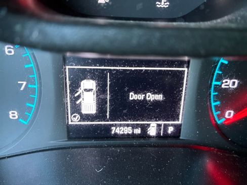 Used 2019 Chevrolet Colorado W/T w/ WT Convenience Package image 17