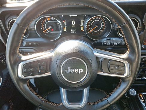 Certified 2021 Jeep Wrangler Unlimited Sahara image 19