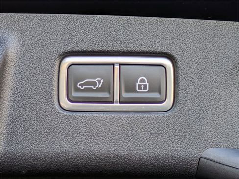 Used 2023 Kia Sorento EX w/ Panoramic Sunroof Package image 14