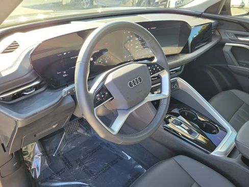 Certified 2025 Audi Q5 Premium w/ Convenience Package image 17