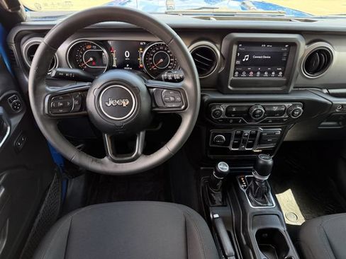 Used 2023 Jeep Wrangler Unlimited Sport AWD/4WD image 11