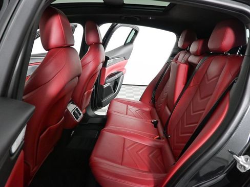 Used 2023 Maserati Grecale Modena AWD/4WD image 17