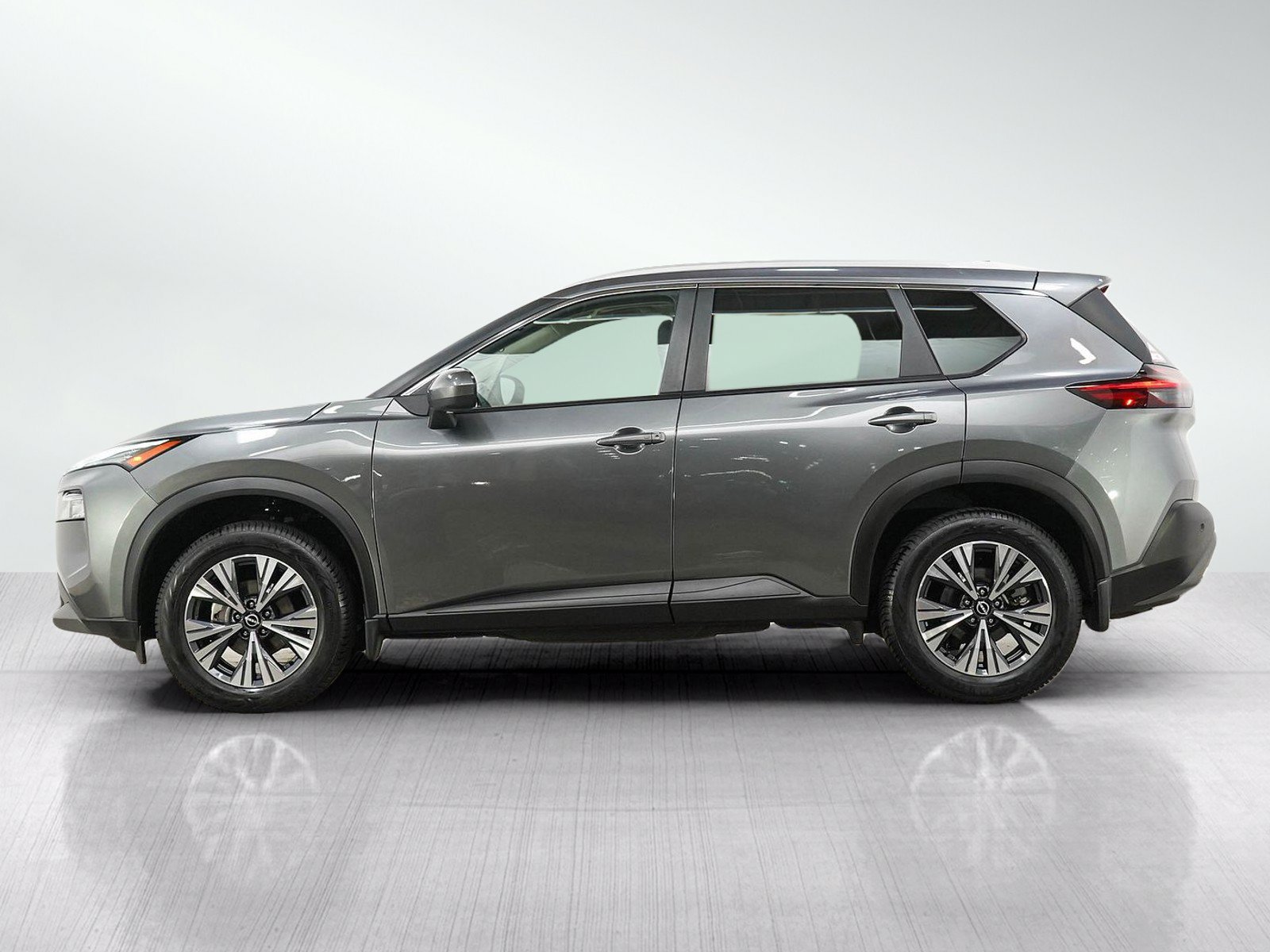 Used 2023 Nissan Rogue SV w/ SV Premium B Package AWD/4WD image 2