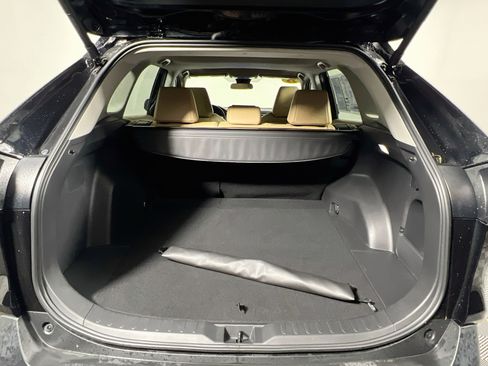 Used 2025 Toyota RAV4 XLE Premium FWD image 33