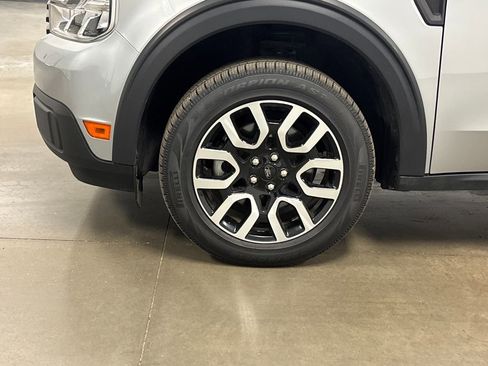 Used 2022 Ford Maverick Lariat w/ Lariat Luxury Package image 11