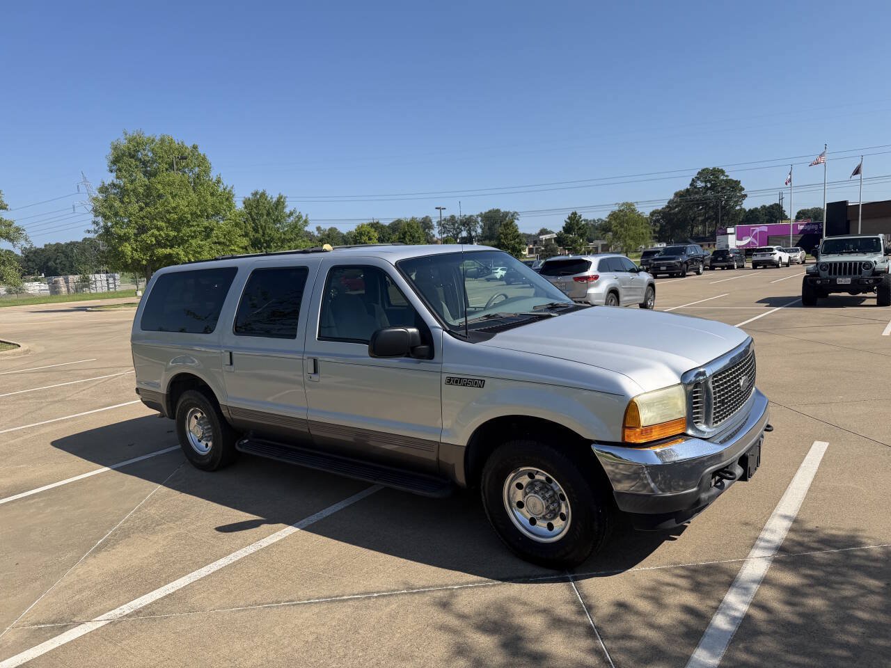 Used 2001 Ford Excursion XLT RWD image 4