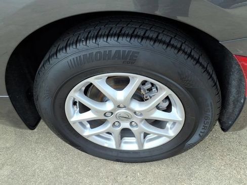 Used 2023 Chrysler Pacifica Touring-L FWD image 19