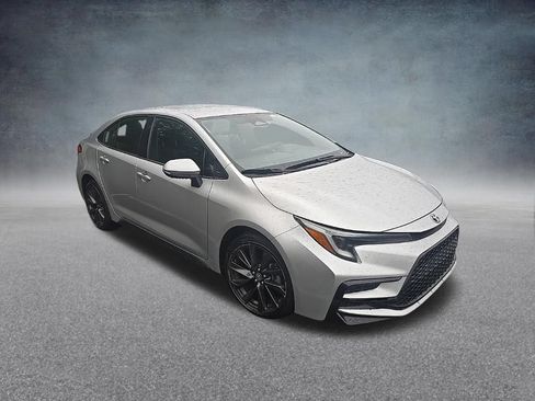 Used 2025 Toyota Corolla SE FWD image 11