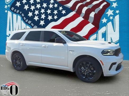 Certified 2025 Dodge Durango R/T w/ Blacktop Package AWD/4WD image 1