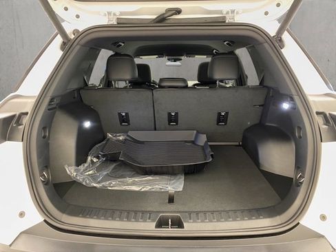 New 2026 Chevrolet Equinox LT w/ Convenience Package II image 21