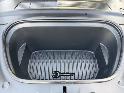 Used 2020 Tesla Model Y Long Range image 20