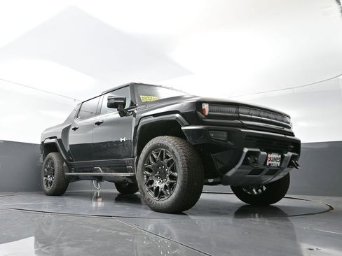 New 2025 GMC Hummer EV 2X image 47