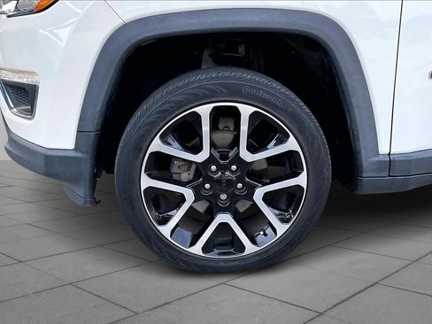 Used 2018 Jeep Compass Limited image 11
