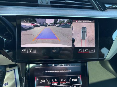 Used 2019 Audi e-tron Premium Plus AWD/4WD image 17