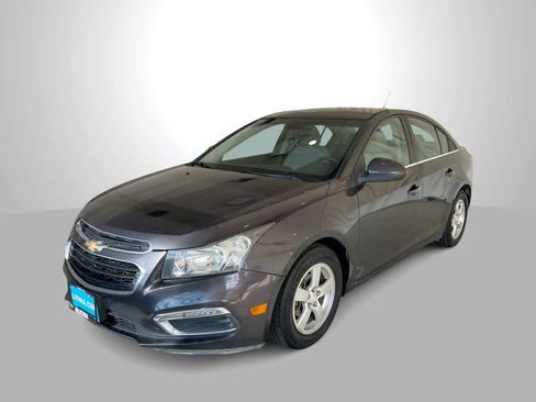 Used 2016 Chevrolet Cruze LT w/ Technology Package FWD image 1