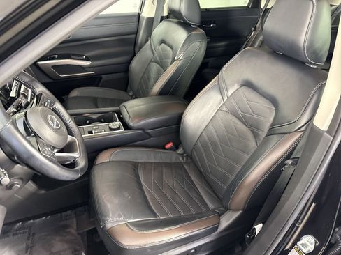 Certified 2023 Nissan Pathfinder Platinum w/ Lighting Package (N93) image 19