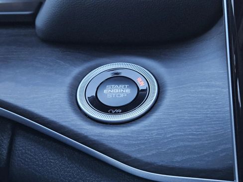 New 2025 Jeep Grand Cherokee Limited image 14