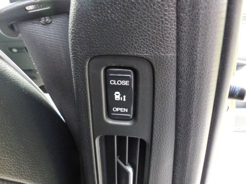 Used 2024 Honda Odyssey Elite image 53