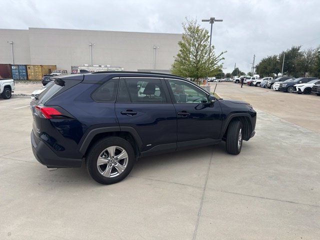 Used 2023 Toyota RAV4 XLE AWD/4WD image 3