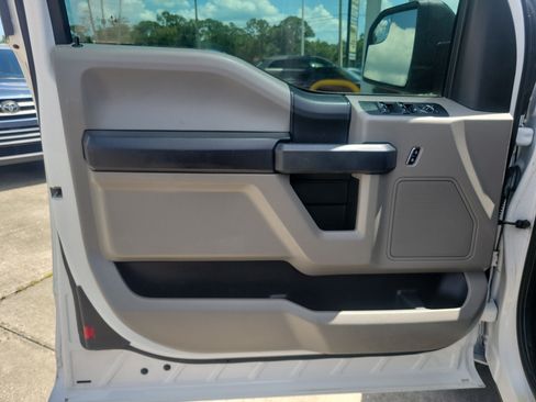 Used 2020 Ford F150 XL w/ Equipment Group 101A Mid RWD image 12