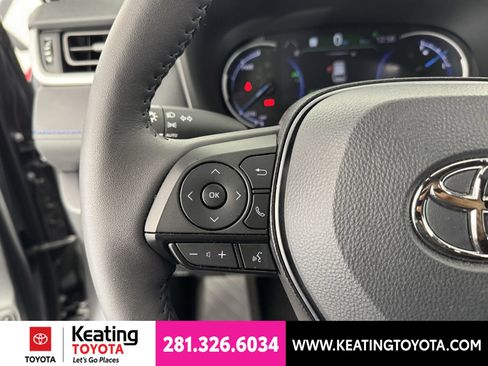 Used 2025 Toyota RAV4 SE w/ Convenience Package AWD/4WD image 27