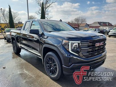 New 2026 GMC Sierra 1500 Pro w/ Graphite Edition