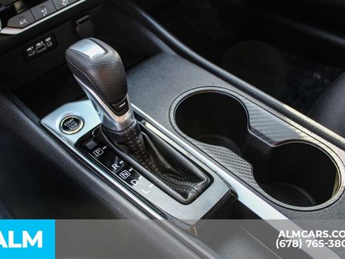 Used 2025 Nissan Altima 2.5 SV FWD image 36