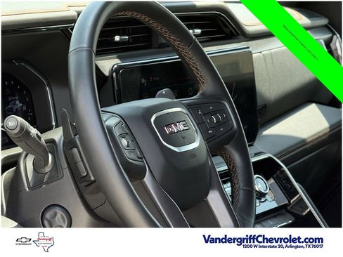 Used 2025 GMC Sierra 1500 AT4 w/ AT4 Premium Package AWD/4WD image 9