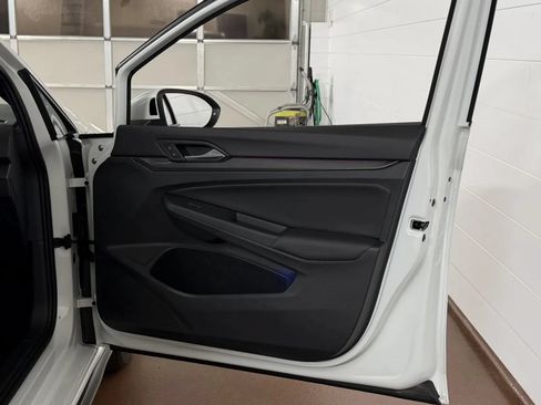 Used 2024 Volkswagen GTI SE FWD image 40