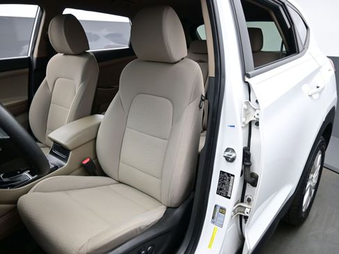 Certified 2021 Hyundai Tucson Value FWD image 12