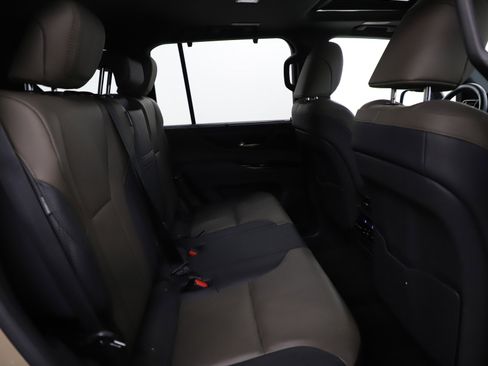 Used 2025 Lexus LX 700h Overtrail AWD/4WD image 14