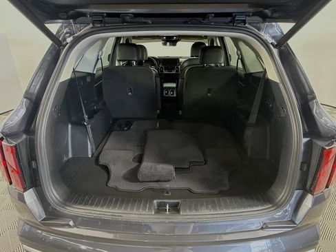 Used 2022 Kia Sorento SX w/ Panoramic Sunroof Package AWD/4WD image 35