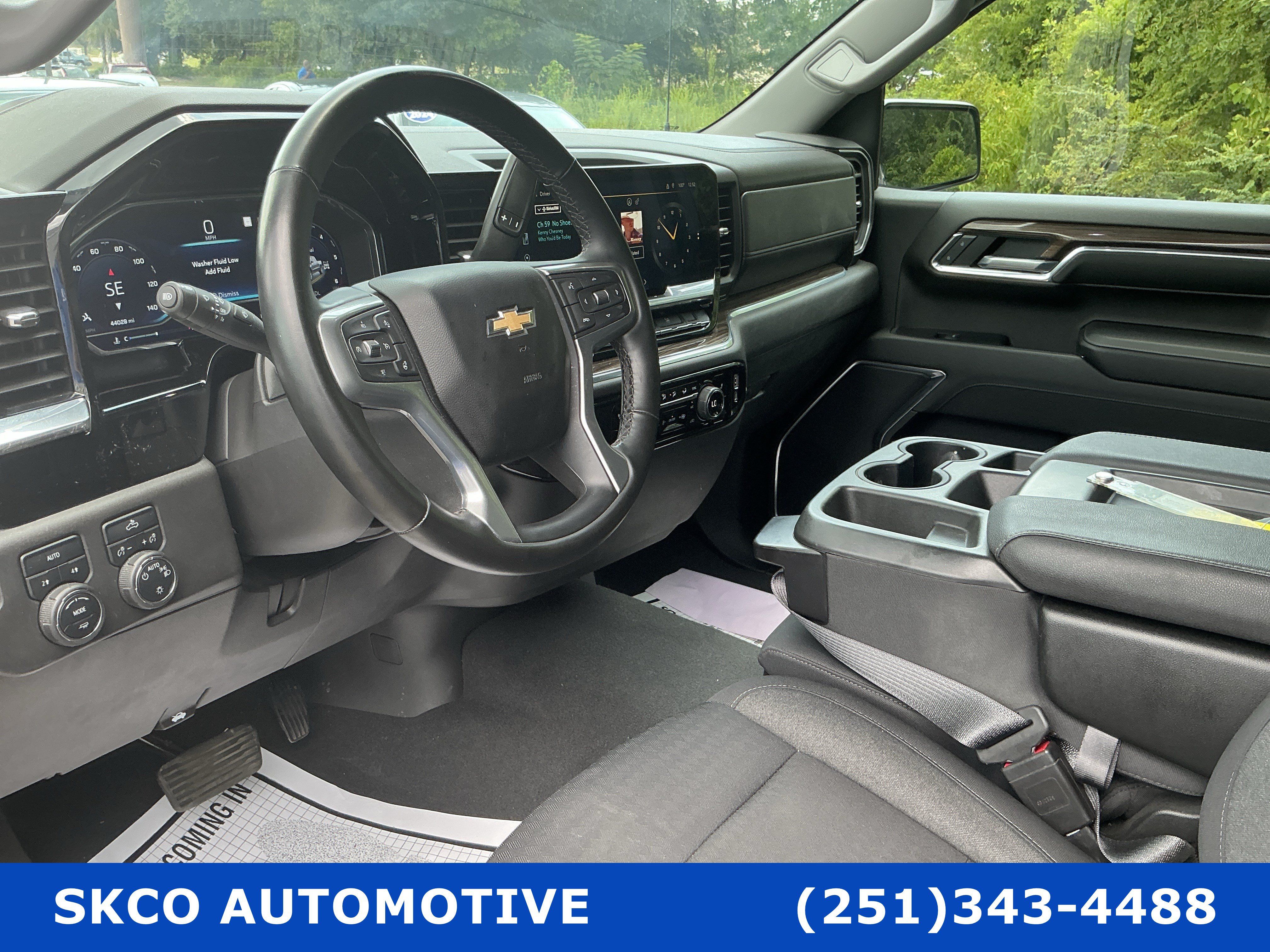 Used 2023 Chevrolet Silverado 1500 LT AWD/4WD image 20
