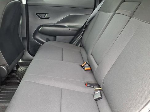 Used 2025 Hyundai Kona SEL AWD/4WD image 16