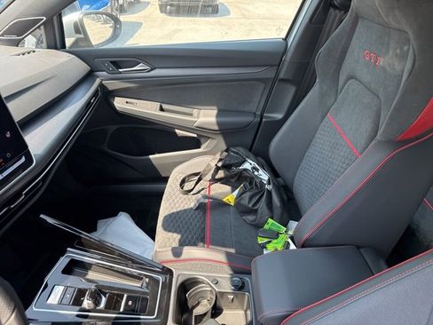 New 2025 Volkswagen GTI SE image 10