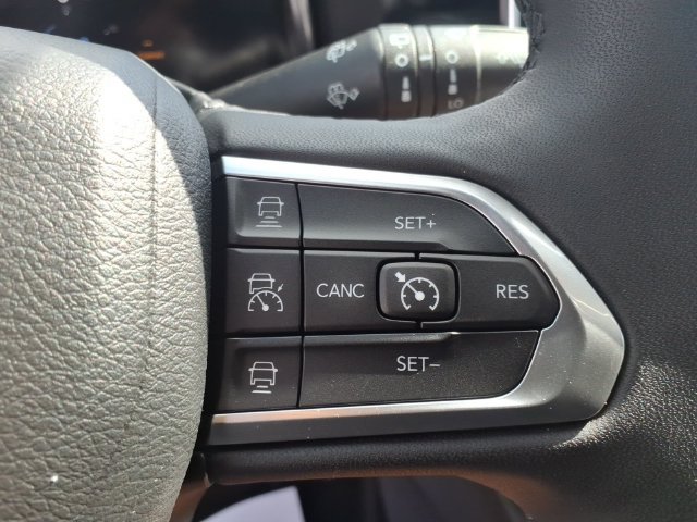 Used 2023 Jeep Compass High Altitude AWD/4WD image 21