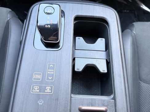 Used 2023 Nissan Ariya FWD image 55