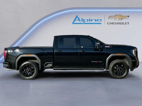 Used 2024 GMC Sierra 2500 AT4 w/ AT4 Premium Plus Package AWD/4WD image 6