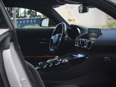 Used 2017 Mercedes-Benz AMG GT Coupe image 88