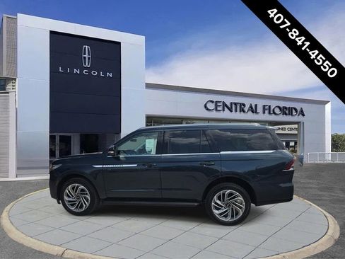 New 2026 Lincoln Navigator Premiere AWD/4WD image 6