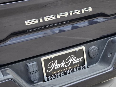 Used 2023 GMC Sierra 1500 AT4 w/ AT4 Premium Package AWD/4WD image 41