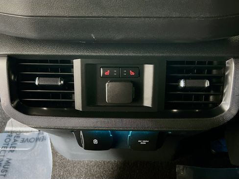 Used 2022 Ford F150 Platinum w/ Equipment Group 701A High AWD/4WD image 20