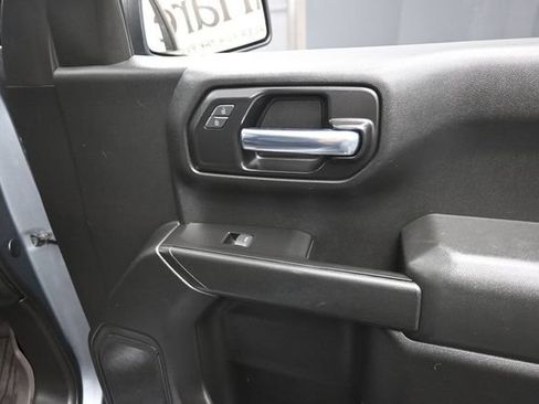 Used 2020 Chevrolet Silverado 1500 Custom Trail Boss w/ Custom Convenience Package AWD/4WD image 40